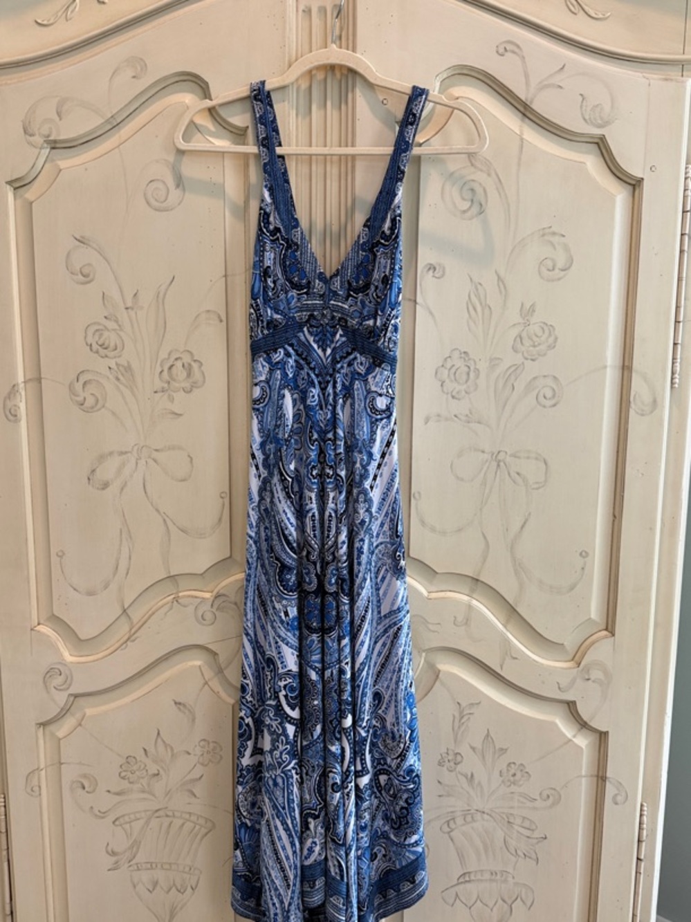 INC International Concepts Blue Paisley handkerchief bottom crisscross back.